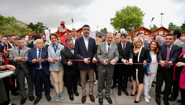 “Kartal Kadın Emeği Festivali” Görkemli Bir Törenle Açıldı