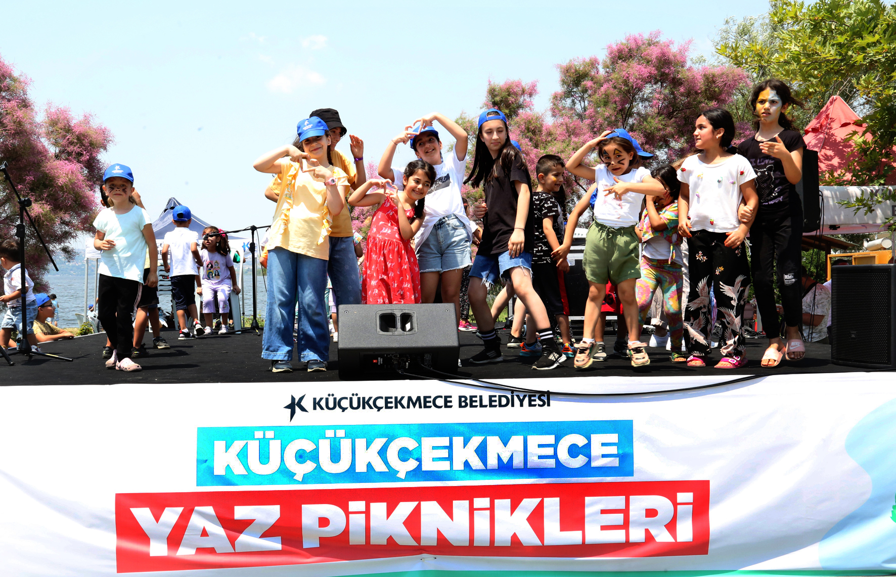 KÜÇÜKÇEKMECE BELEDİYESİ YAZ PİKNİĞİ DÜZENLEDİ