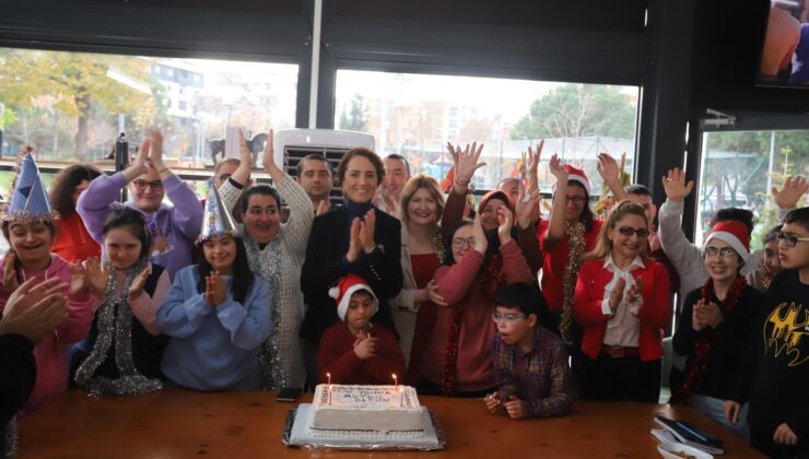 Başkan Yüksel, Engelsiz Üretim Atölyesi Öğrencilerinin Yeni Yıl Heyecanına Ortak Oldu